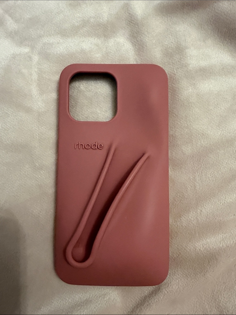 RHODE Silicone iPhone Case in salty tan💞